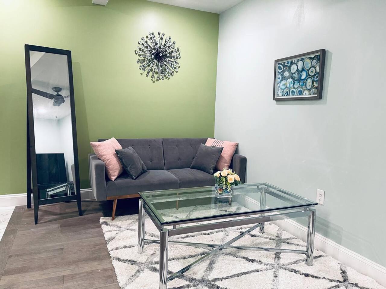Rittenhouse Square Nearby Kimmel Center 1bd Apartment Philadelphia