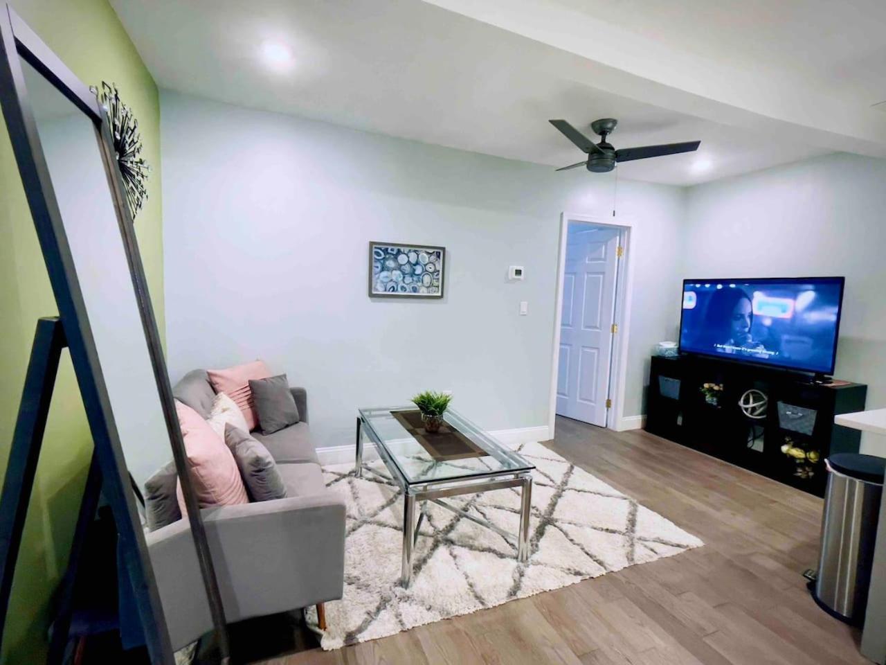 Rittenhouse Square Nearby Kimmel Center 1bd